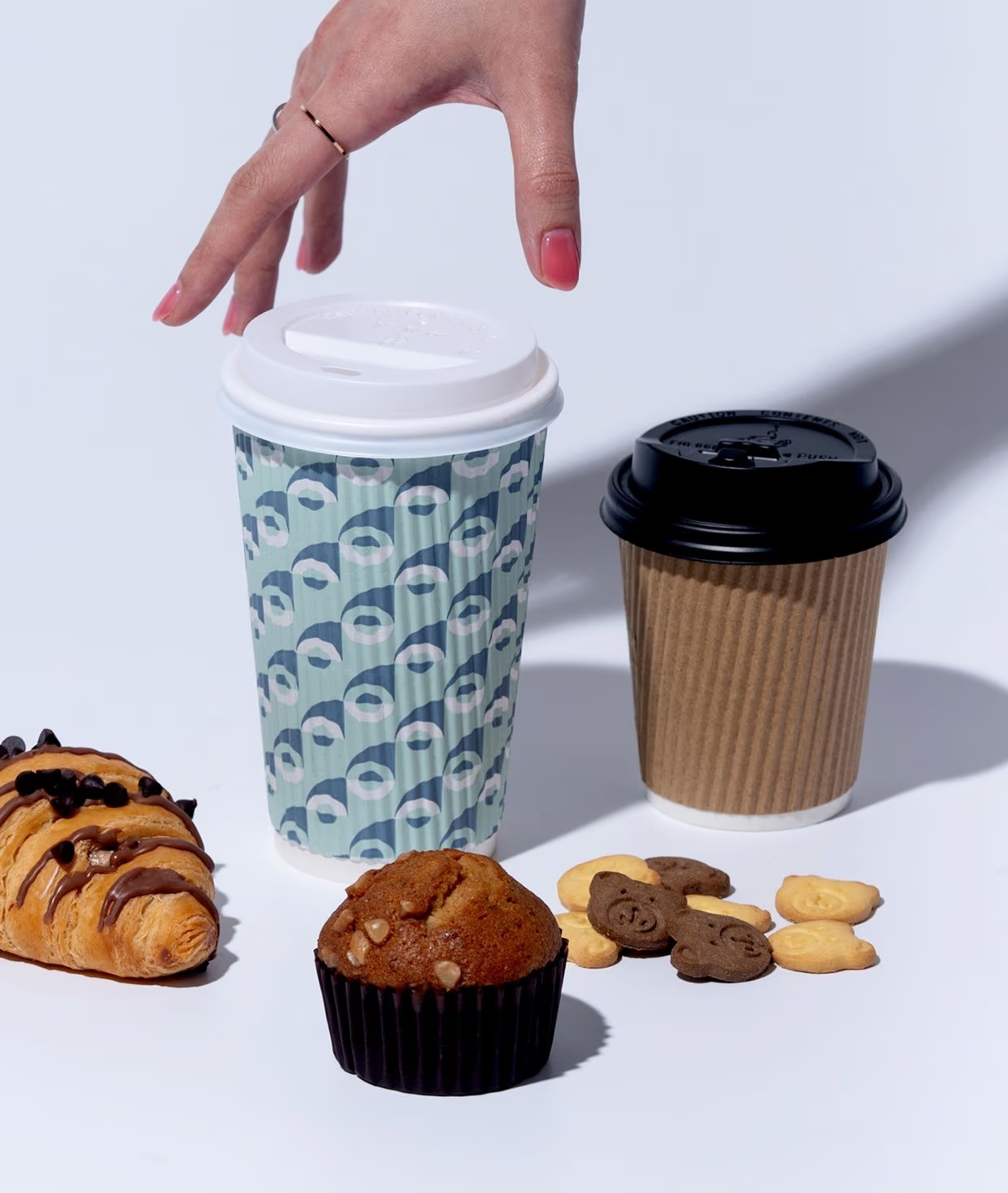 Hot cup, lid & accessory