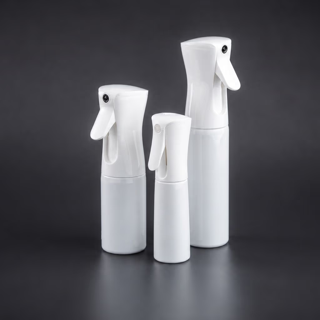 Refillable spray packaging designed to deliver a fine.